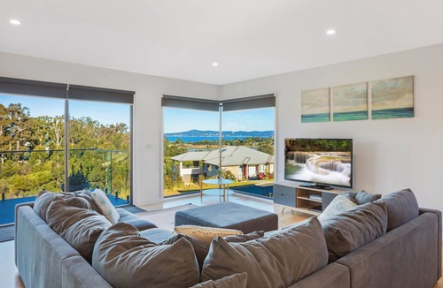 Eden House | Kingfisher Retreat @ Eden Cove 2+ nights (4 bedroom)