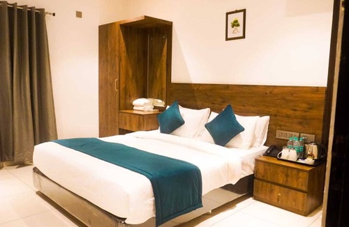 Bengaluru Hotel | Kings Club