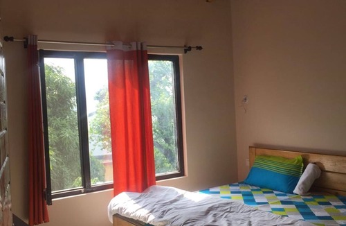 Bhimtal Hotel | Kiran Homestay Naukuchia Tal Rd