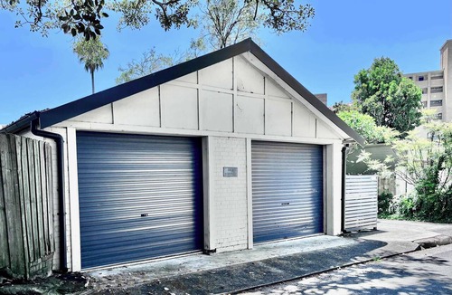 Kirribilli Apartment | Kirribilli 2BR gem with garage Walk to Harbour