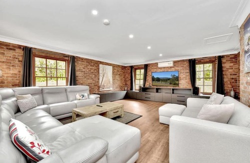 Kitchener House | Kitchener Country Estate with Pool Hot Tub on private acres that sleeps up to 18