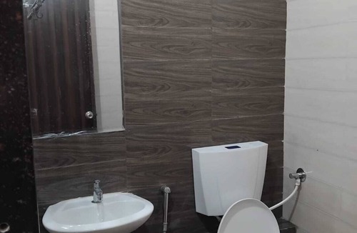 Indore Hotel | Kiwi Inn Hotel Palda