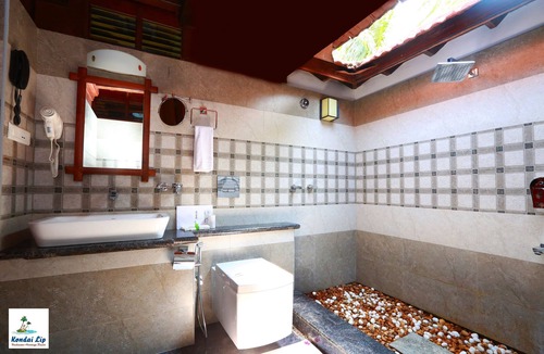 Ezhupunna Hotel | Kondai Lip Backwater Heritage Resort
