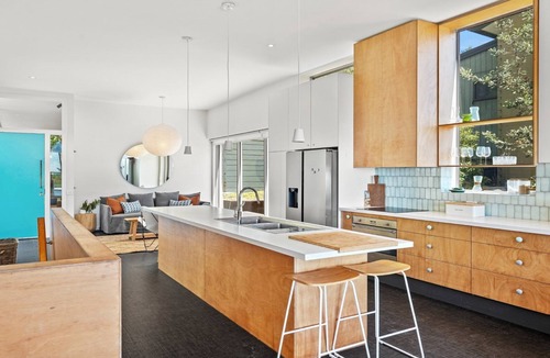 Macmasters Beach House | Kookaburra Retreat at Macmasters Beach