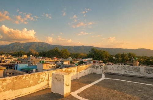 Rishikesh Apartment | Koteshwaram home by Shefali