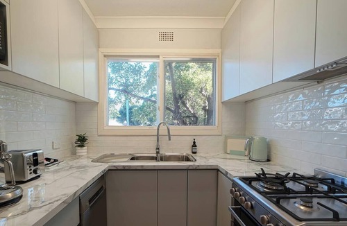 Mosman Apartment | KozyGuru | Mosman | Serene Boutique Apt Retreat