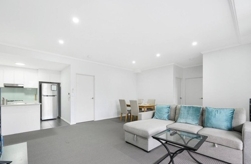 Wolli Creek Apartment | KozyGuru | Wolli Creek | Stylish Urban Retreat
