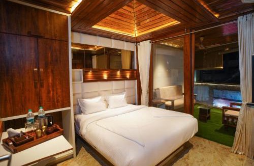 Kolhapur Hotel | Krishna's Wood Villas