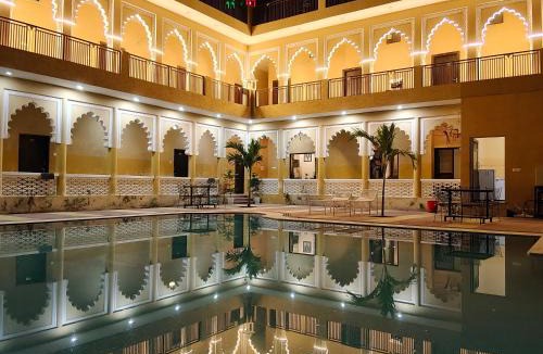 Pushkar Hotel | L S Haveli - A Heritage Lake View Haveli