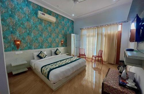 Khajuraho Bed & Breakfast | La Curcuma Luxury Homestay