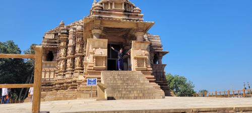Khajuraho House | Lakeside Hostel & Homestay