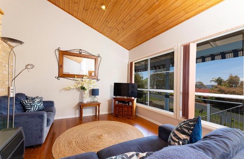 Green Point House | Lakeview Lodge