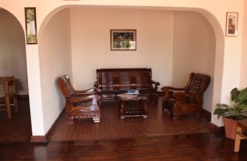 Chinnakanal Hotel | Lakezone Holiday Resort