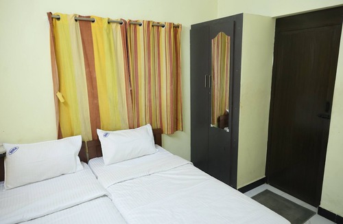 Madurai Hotel | Lakshmi Palace Near MGR Bus Stand