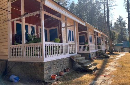 Pahalgam House | Lala Ji coasy cottage