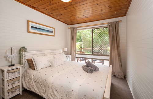 Callala Beach House | Large Pet Friendly house with pool