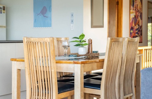 Blueys Beach Apartment | Lawsons at Blueys - A perfectly positioned pet friendly home next to the ocean