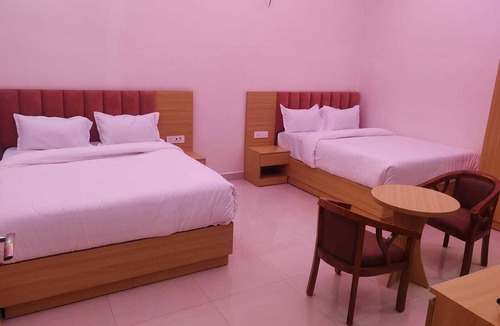 Barsana Hotel | Laxmi Seva Sadan Laxmi Hotel