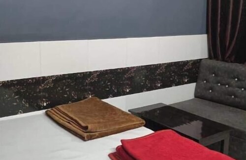Faizabad Hotel | Leela Palace