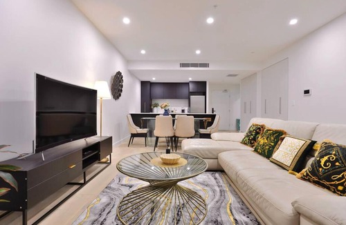 Leichhardt Apartment | Leichhardt Serene Retreat - Views丨Parking丨Ease