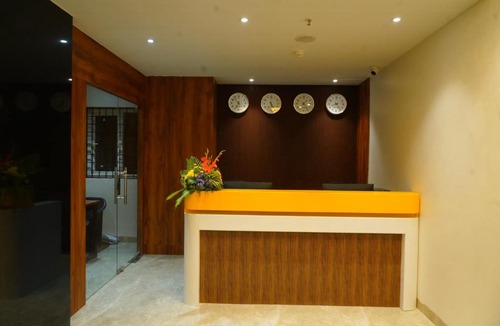 Kukatpalli Hotel | Lemonridge by Monday Hotels KPHB