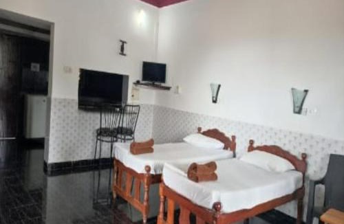 Bogmolo House | Leon Hide Out Guest House