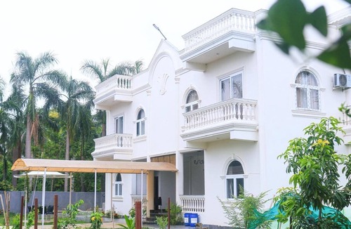 Faridabad Hotel | Life Spring Retreat Center