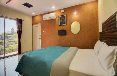 Mahabaleshwar Villa | Lifeline Villas - Valley View Luxurious 3bhk Surrounded by strawberry farms