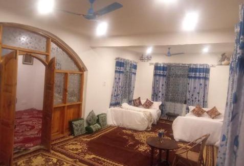 Rajbagh Bed & Breakfast | Light Of Kashmir homestay