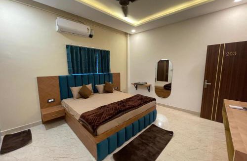 Lal Tappar Hotel | LIMELIGHT Hotel & Restaurant