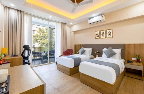 Sushant Lok Hotel | Limewood Signature - Huda City Centre
