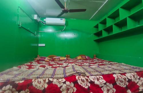Enathur House | Linga Wooden Room