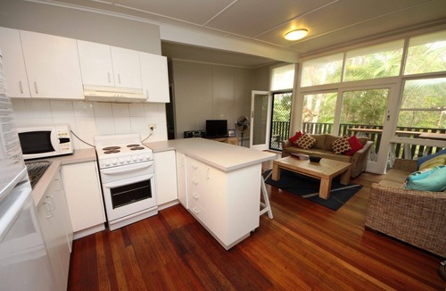 Arakoon House | Little Bay Cottage - 8 East St SWR