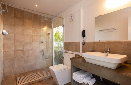 Morjim Hotel | Living Room Beach Resort