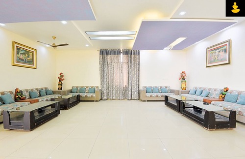 Jaipur House | LivingStone 4 BHK Farmhouse in Pink City