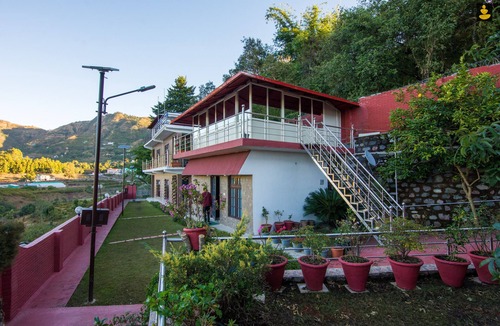 Naukuchiyatal Villa | LivingStone Lake View Resort 3 Bedroom Villa