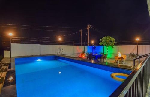 Malavli Villa | ll EMPYREAN STAY ll LUXE ll FORTUNE VILLA ll 4BHK ll AC ll BIG POOL