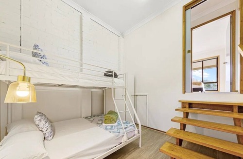Long Jetty House | Long Jetty | Waterfront Guest House