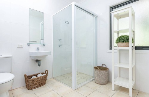 Boomerang Beach House | Lunar Sea kick back and enjoy Panoramic Ocean Views at Boomerang Beach