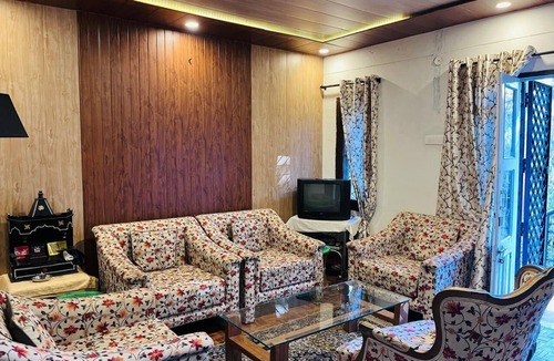 Nainital Hotel | Luxsugero Stays Nainital