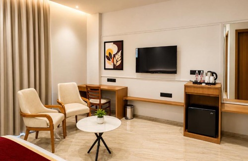 Vanthli Hotel | LUXURIA INN By CHANDAN