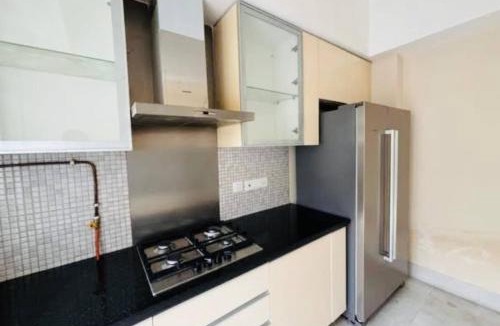 Gurugram Apartment | Luxurious 2-Bedroom Apartment with Shared Pool in Gurugram