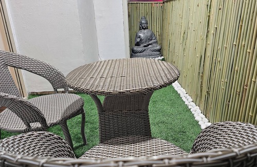 Gurugram Apartment | Luxurious, Comfy, Private Studio with Pool & Gym access | Long Stay | Gurgaon