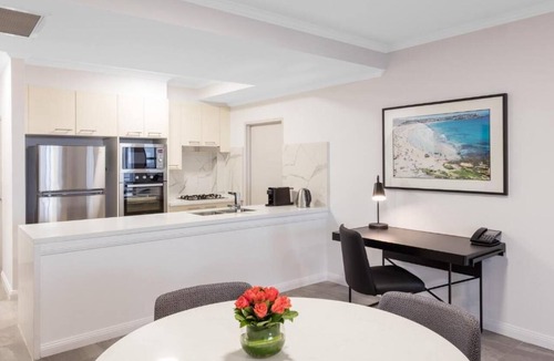 Bondi Junction Apartment | Luxury 2-Bedroom Harbour Suite Near Bondi Beach Sydney