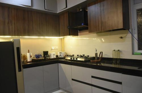 Nanakram Guda Apartment | Luxury 2BHK Skyline View Financial District