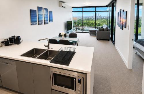 Sydney Olympic Park Apartment | Luxury 2BR Apartment, Free Parking, Walk to Qudos & Accor