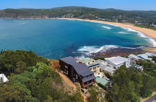 Copacabana House | Luxury Family Beach House Sleeps 18 Best House and Views In Copacabana