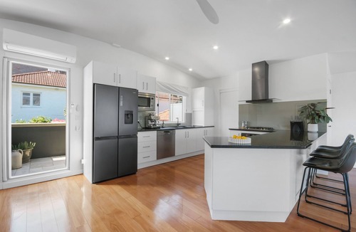 Manly House | Luxury Family Escape | Sauna, Harbour Views & Walk to Everything