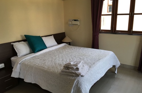 Benaulim Villa | Luxury Villa with Large Swimming Pool, close to beach. Taj Exotica nearby.