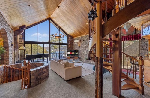 Daleys Point House | Luxury Waterfront Retreat with Private Pool